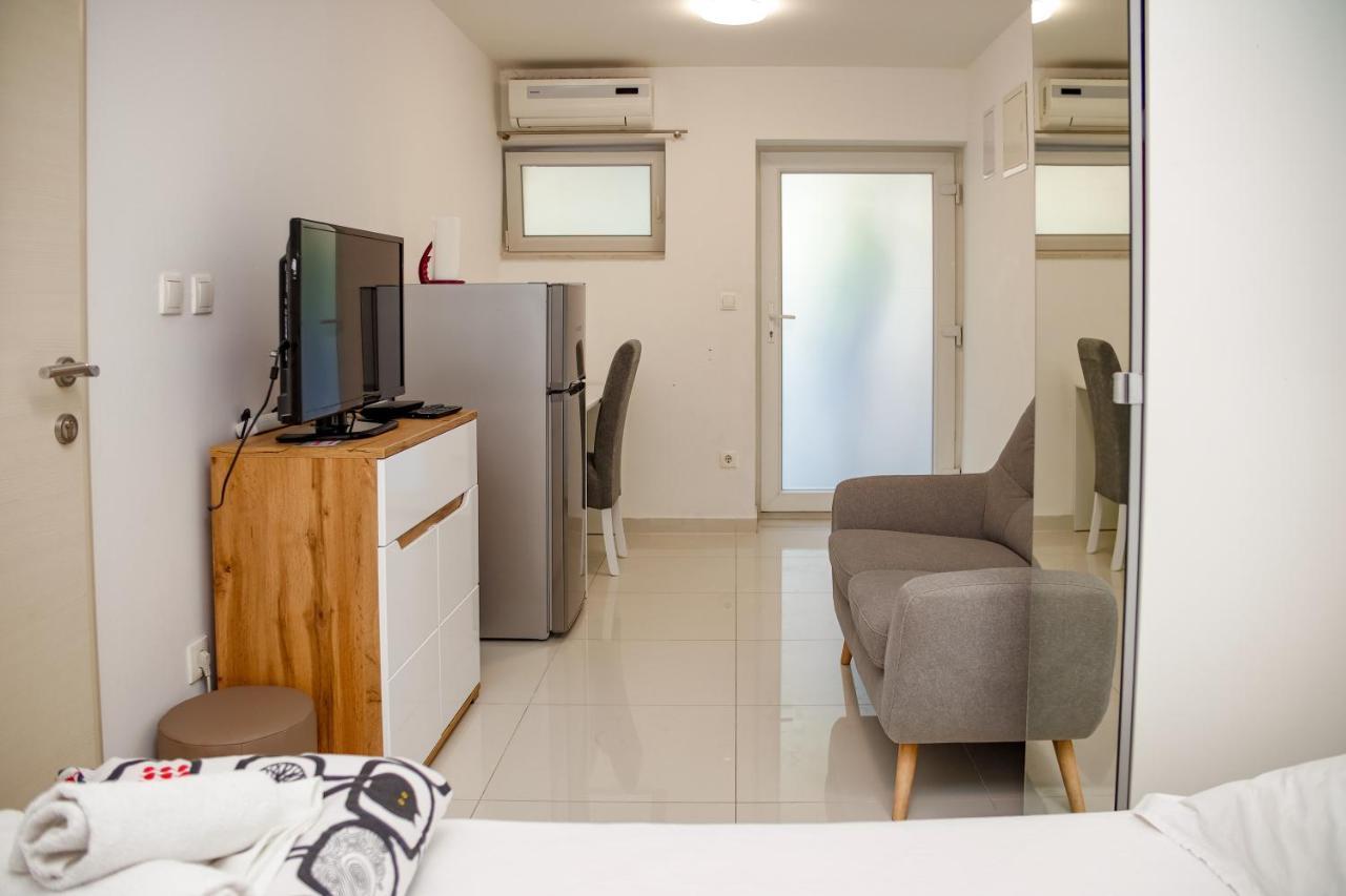 Studio Apartman Hotel Сплит Екстериор снимка